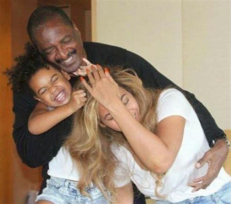 beyonce with her dad